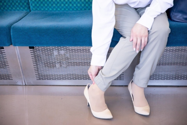 合わない靴、足のトラブルの原因になっていませんか？